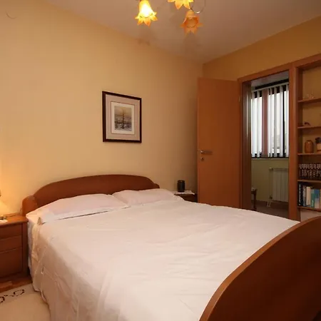 With A Parking Space Okrug Gornji, Ciovo - 7546 Apartment *